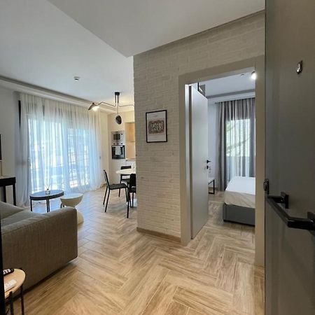 C&C3 Apartments Alexandroupoli Esterno foto